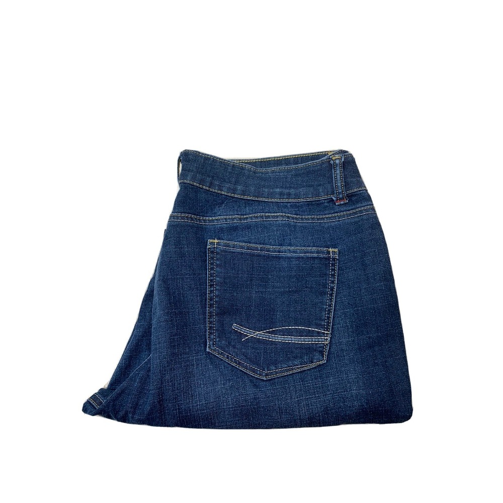 Wrangler Women's Blue Denim High Rise Jean Capris size 18M ( 36x19) Rolled Leg